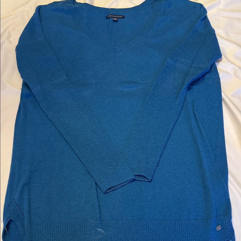 American Eagle Outfitters V-Neck Blue Sweater